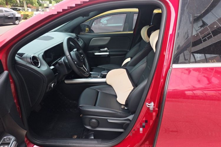 Used Mercedes-Benz GLA 2022 Second Facelift GLA 200 Left Front Seat