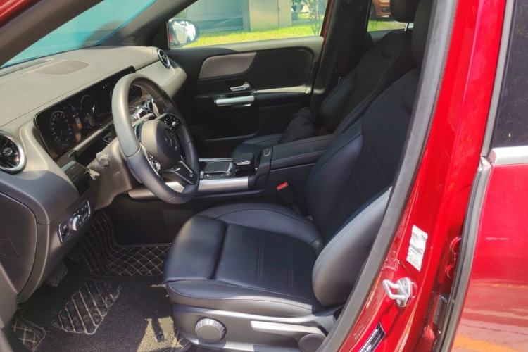 Used Mercedes-Benz GLA 2022 Second Facelift GLA 200 Left Front Seat