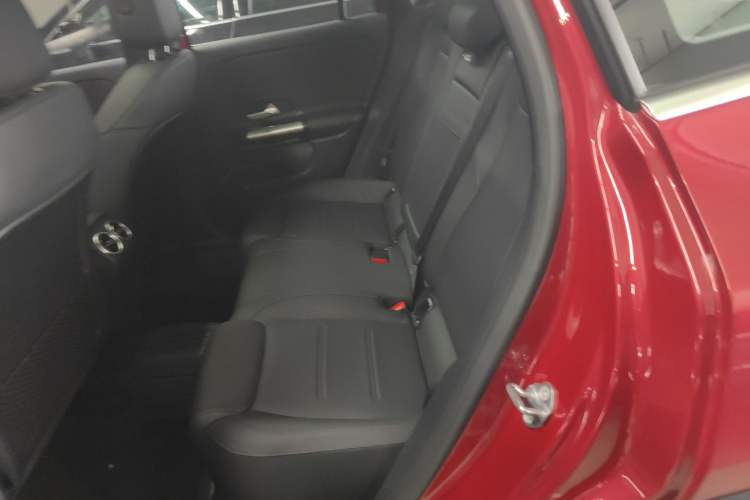 Used Mercedes-Benz GLA 2022 Second Facelift GLA 200 Left Rear Seat
