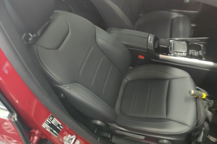 Used Mercedes-Benz GLA 2022 Second Facelift GLA 200 Right Front Seat