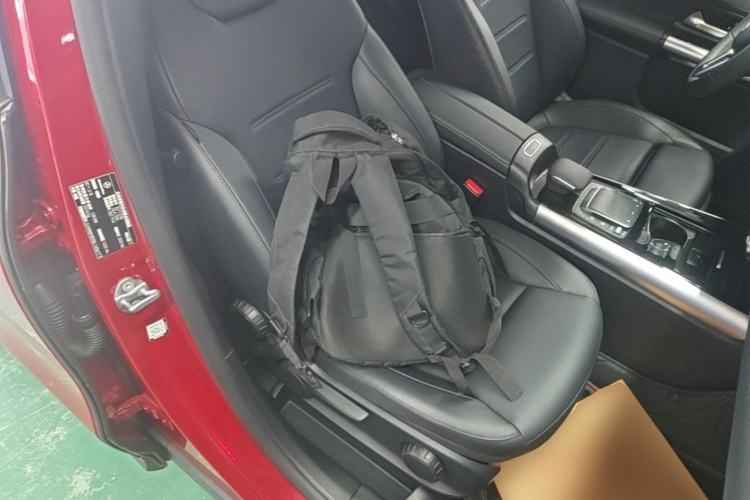 Used Mercedes-Benz GLA 2022 Second Facelift GLA 200 Right Front Seat