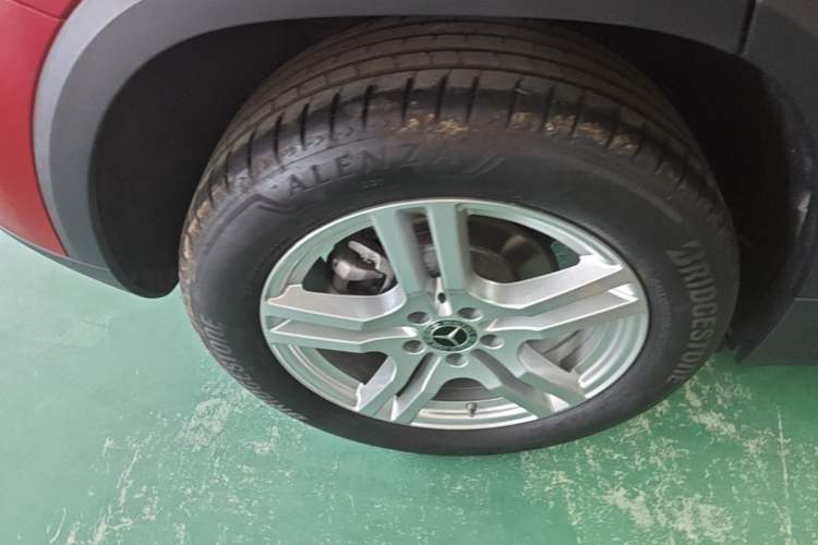 Used Mercedes-Benz GLA 2022 Second Facelift GLA 200 Right Rear Wheel Hub