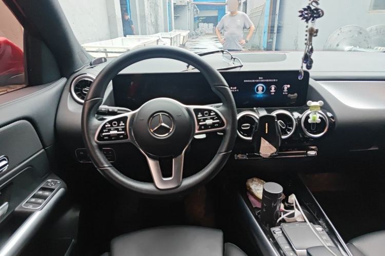 Used Mercedes-Benz GLA 2022 Second Facelift GLA 200 Steering Wheel