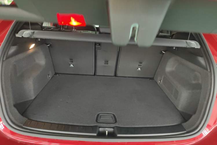 Used Mercedes-Benz GLA 2022 Second Facelift GLA 200 Trunk