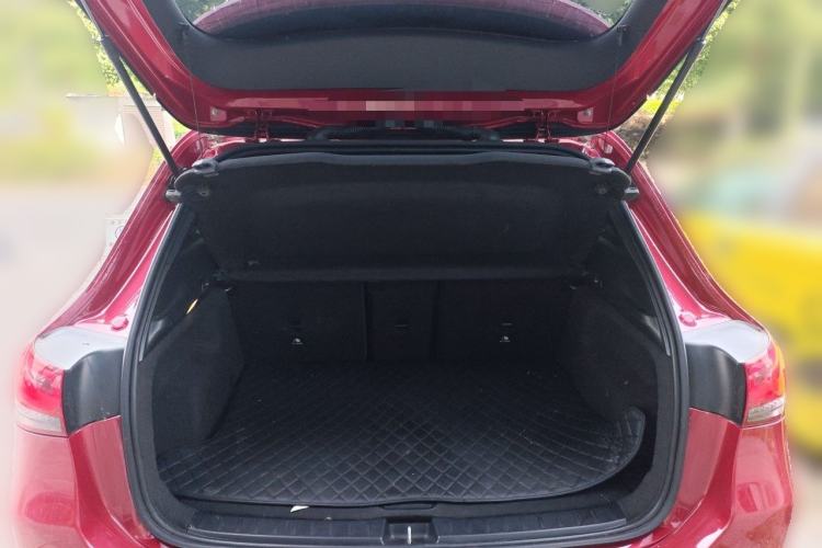Used Mercedes-Benz GLA 2022 Second Facelift GLA 200 Trunk