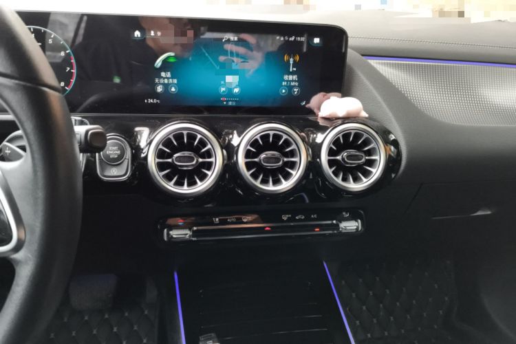 Used Mercedes-Benz GLA 2022 GLA 200 Audio And AC Panel