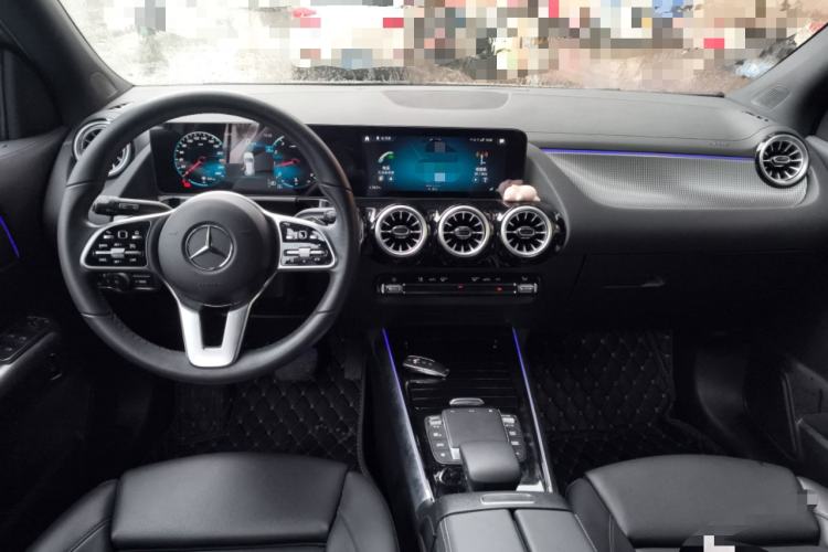 Used Mercedes-Benz GLA 2022 GLA 200 Center Console