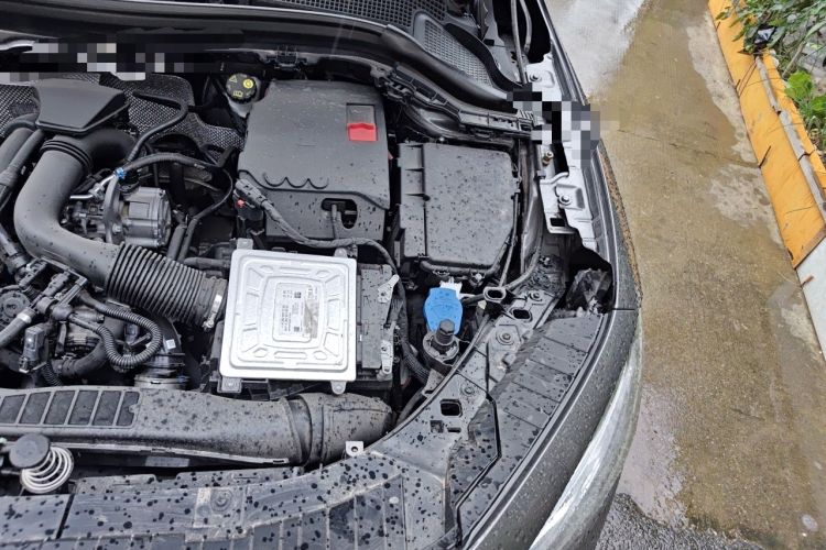 Used Mercedes-Benz GLA 2022 Second Facelift GLA 200 Engine Bay Left