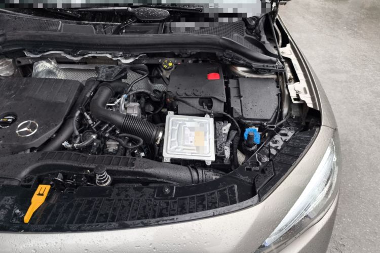 Used Mercedes-Benz GLA 2022 GLA 200 Engine Bay Left