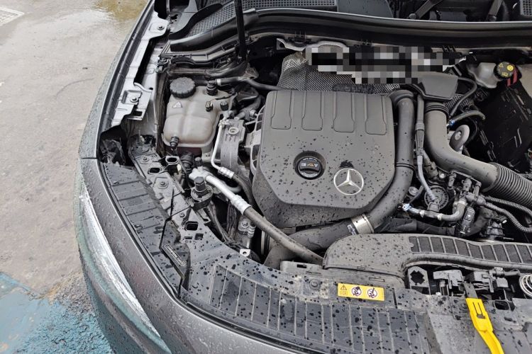 Used Mercedes-Benz GLA 2022 Second Facelift GLA 200 Engine Bay Right