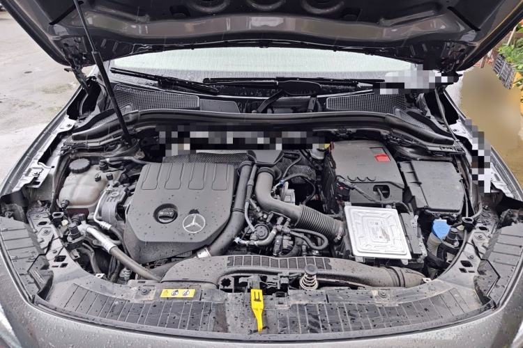 Used Mercedes-Benz GLA 2022 Second Facelift GLA 200 Engine Bay