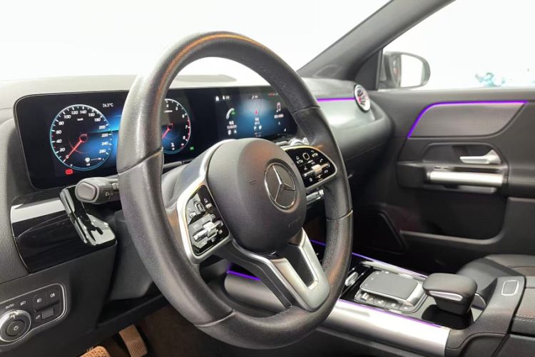 Used Mercedes-Benz GLA 2022 GLA 220 Interior 2