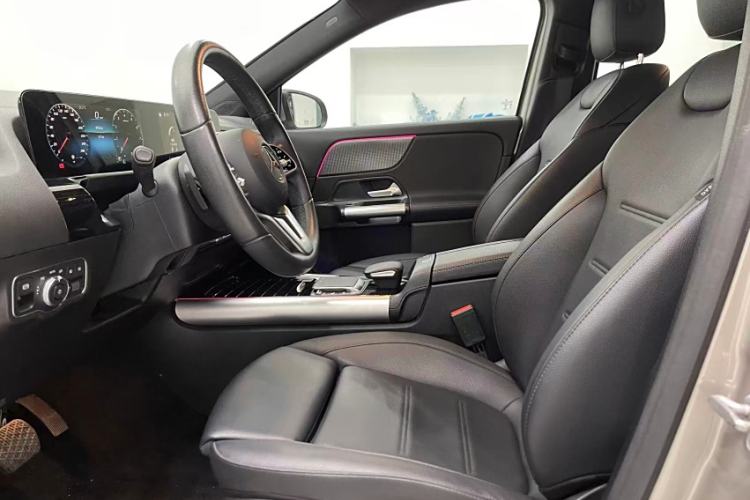 Used Mercedes-Benz GLA 2022 GLA 220 Interior 3