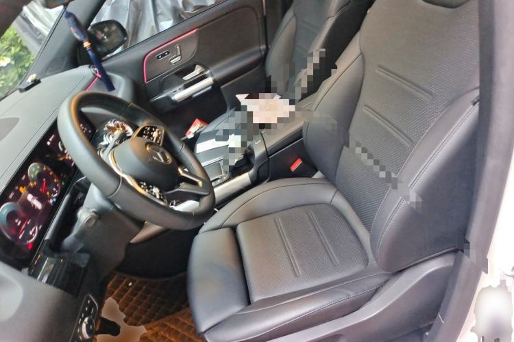 Used Mercedes-Benz GLA 2022 GLA 220 Left Front Seat