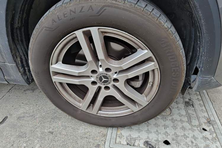 Used Mercedes-Benz GLA 2022 Second Facelift GLA 200 Right Front Wheel Hub