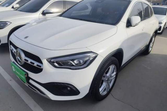 Ojetý Mercedes-Benz GLA 2022 Second Facelift GLA 200