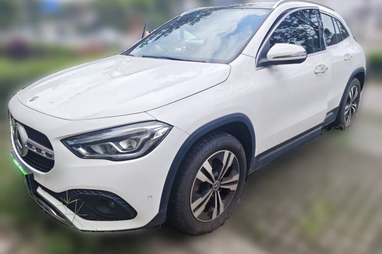 Used Mercedes-Benz GLA 2022 Facelifted GLA 200 Guazi used car, China used car export, Used car for sale, Used cars, Cheapest cars for sale
