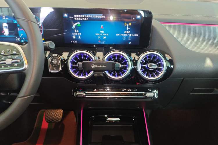Used Mercedes-Benz GLA 2022 Facelifted GLA 200 Audio And AC Panel