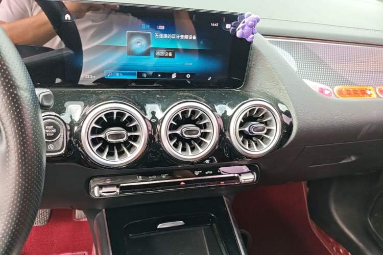 Used Mercedes-Benz GLA 2022 Facelifted GLA 200 Audio And AC Panel