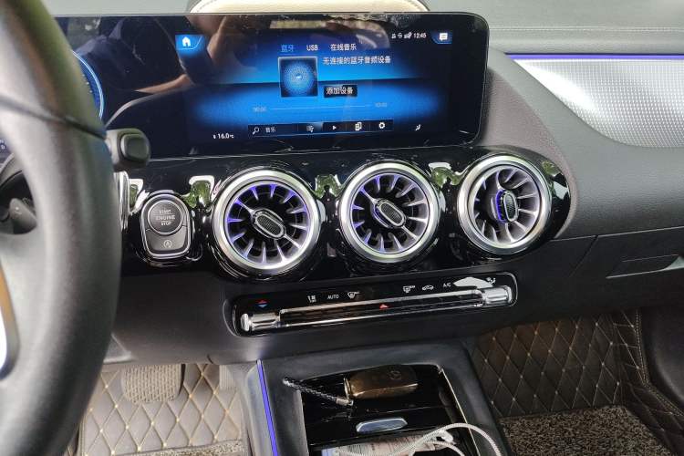 Used Mercedes-Benz GLA 2022 Facelifted GLA 200 Audio And AC Panel