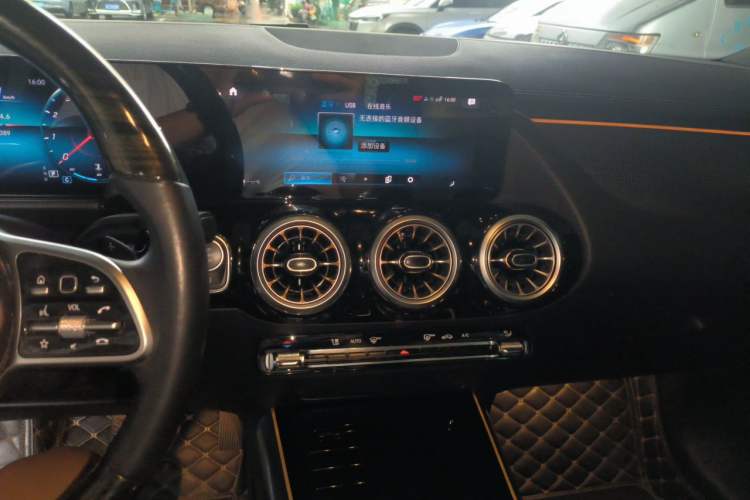 Used Mercedes-Benz GLA 2022 GLA 200 Audio And AC Panel