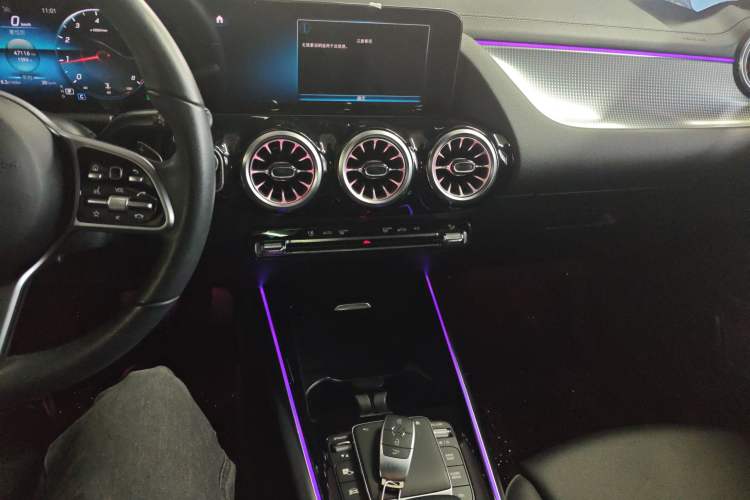 Used Mercedes-Benz GLA 2022 GLA 200 Audio And AC Panel
