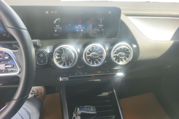 Used Mercedes-Benz GLA 2022 GLA 200 Audio And AC Panel