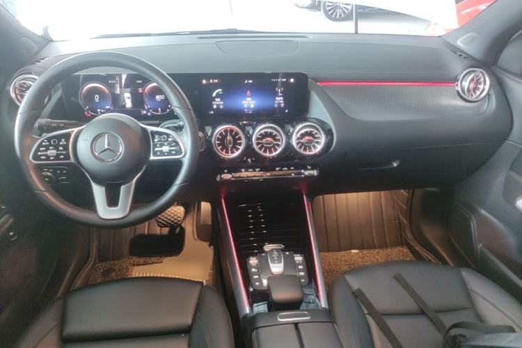 Used Mercedes-Benz GLA 2022 GLA 220 Center Console
