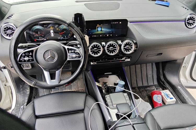 Used Mercedes-Benz GLA 2022 GLA 220 Center Console