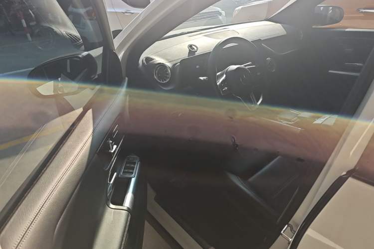 Used Mercedes-Benz GLA 2022 GLA 220 4MATIC Driver Seat