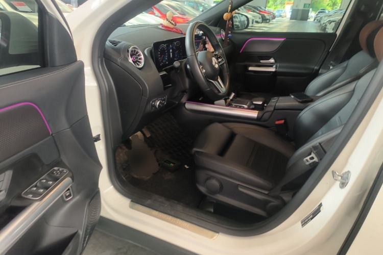 Used Mercedes-Benz GLA 2022 GLA 220 Driver Seat