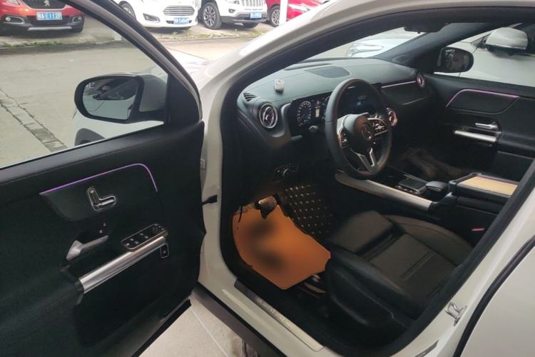 Used Mercedes-Benz GLA 2022 GLA 220 Driver Seat