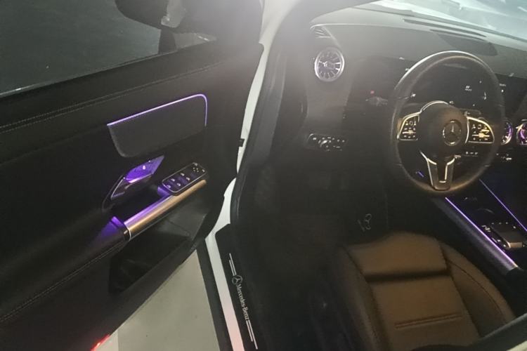 Used Mercedes-Benz GLA 2022 Second Facelift GLA 200 Driver Seat