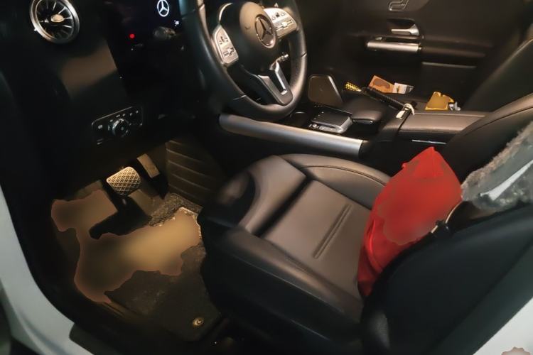 Used Mercedes-Benz GLA 2022 GLA 220 Driver Seat