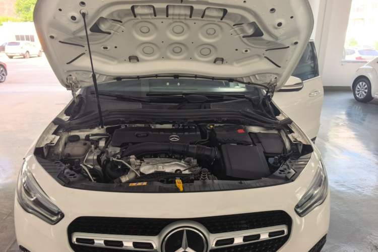 Used Mercedes-Benz GLA 2022 GLA 220 Engine Bay