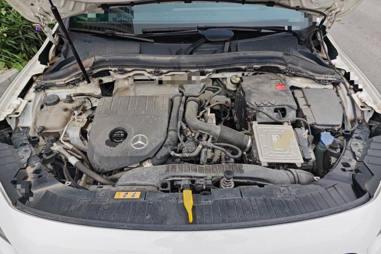 Used Mercedes-Benz GLA 2022 Facelifted GLA 200 Engine Bay