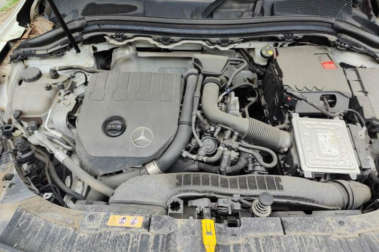 Used Mercedes-Benz GLA 2022 Facelifted GLA 200 Engine Bay
