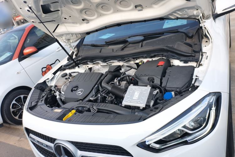 Used Mercedes-Benz GLA 2022 GLA 200 Engine Bay