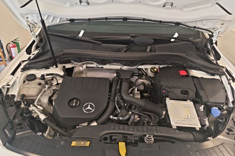 Used Mercedes-Benz GLA 2022 Facelifted GLA 200 Engine Bay