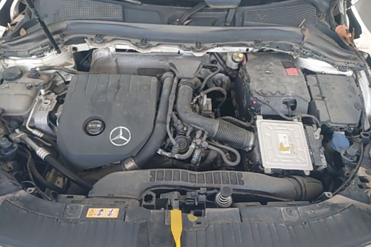 Used Mercedes-Benz GLA 2022 Facelifted GLA 200 Engine Bay
