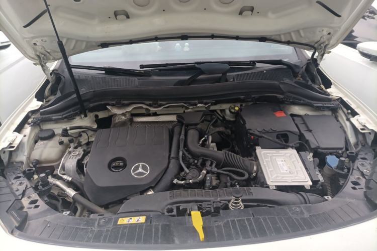 Used Mercedes-Benz GLA 2022 Facelifted GLA 200 Engine Bay