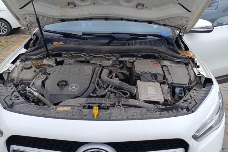 Used Mercedes-Benz GLA 2022 Facelifted GLA 200 Engine Bay
