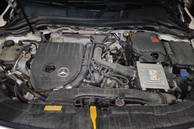 Used Mercedes-Benz GLA 2022 Facelifted GLA 200 Engine Bay
