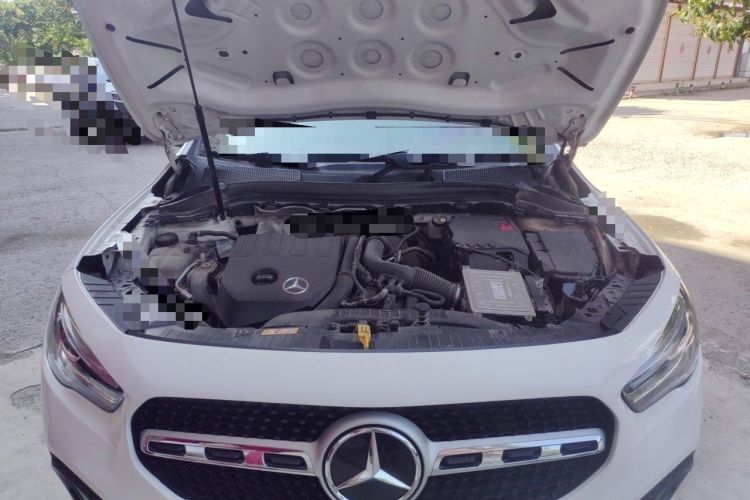 Used Mercedes-Benz GLA 2022 Facelifted GLA 200 Engine Bay