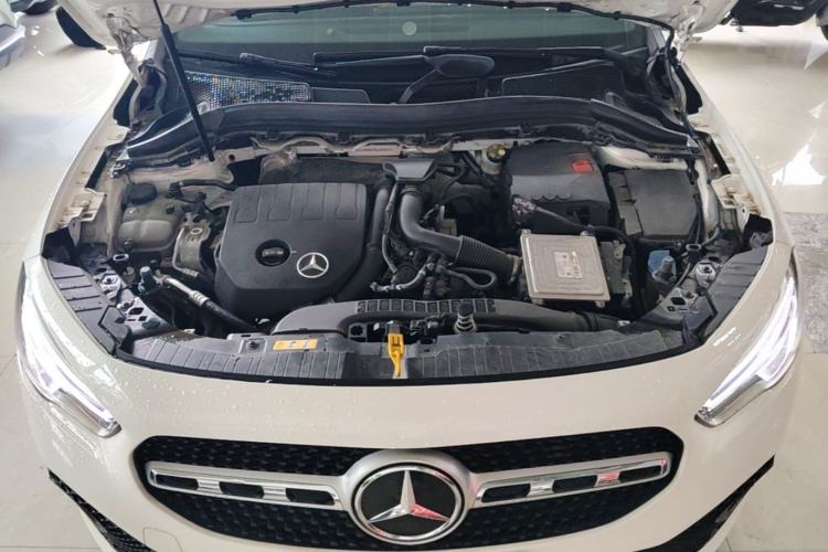 Used Mercedes-Benz GLA 2022 Second Facelift GLA 200 Engine Bay