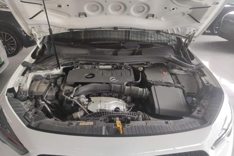Used Mercedes-Benz GLA 2022 GLA 220 Engine Bay