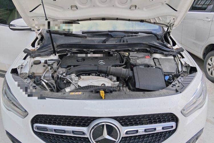 Used Mercedes-Benz GLA 2022 GLA 220 Engine Bay