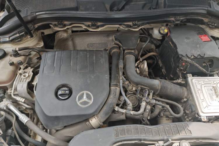 Used Mercedes-Benz GLA 2022 Facelifted GLA 180 Engine Bay