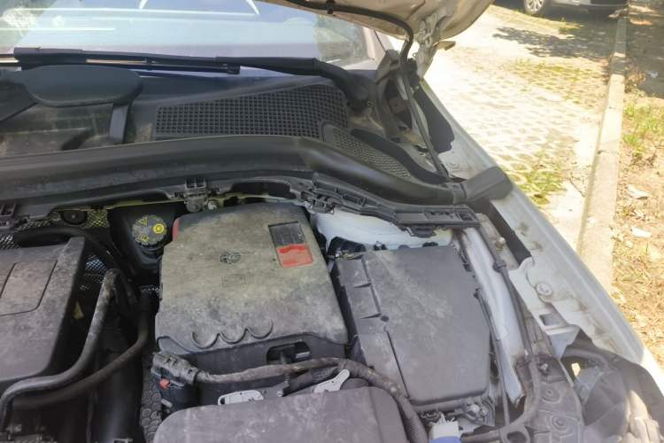 Used Mercedes-Benz GLA 2022 GLA 220 Engine Bay Left