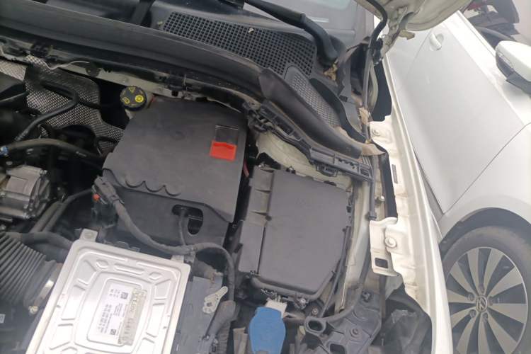 Used Mercedes-Benz GLA 2022 Facelifted GLA 200 Engine Bay Left